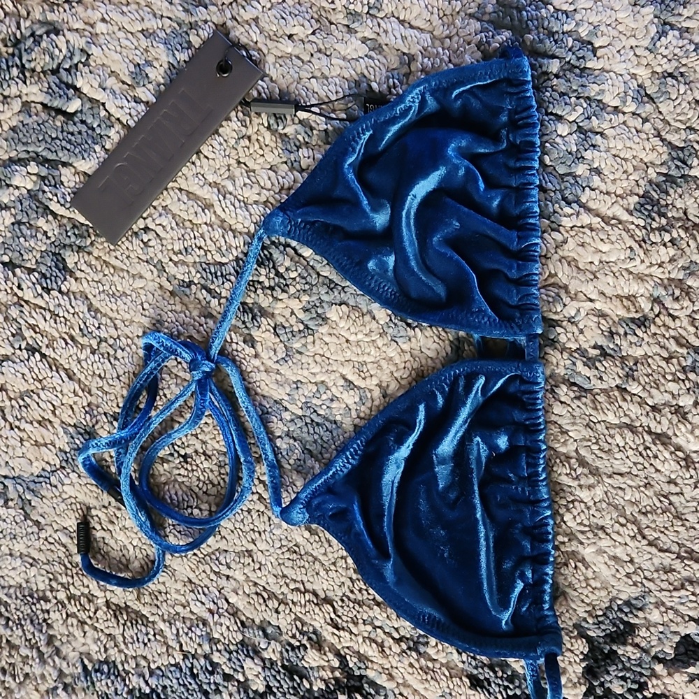 Velvet Bathing suits top only size large Triangl